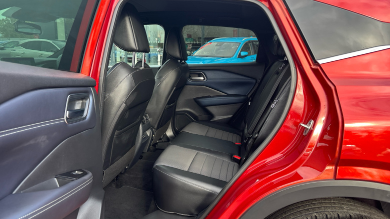 Nissan Qashqai 1.3 DiG-T MH 158 Tekna 5dr Xtronic Petrol Hatchback